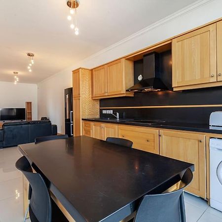 Comfortable Penthouse, Served With Lift, Wifi & Ac By 360 Estates Gzira 外观 照片