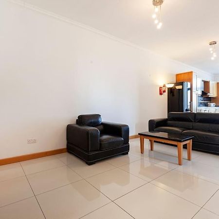 Comfortable Penthouse, Served With Lift, Wifi & Ac By 360 Estates Gzira 外观 照片