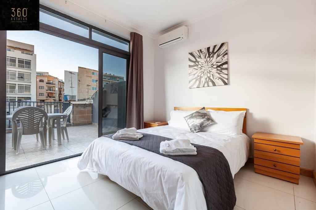 Comfortable Penthouse, Served With Lift, Wifi & Ac By 360 Estates Gzira 外观 照片
