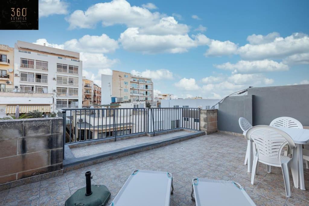 Comfortable Penthouse, Served With Lift, Wifi & Ac By 360 Estates Gzira 外观 照片